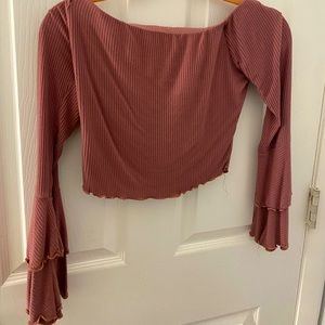 Pink crop, open shoulder top with flared sleeves. Great for a going out shirt.